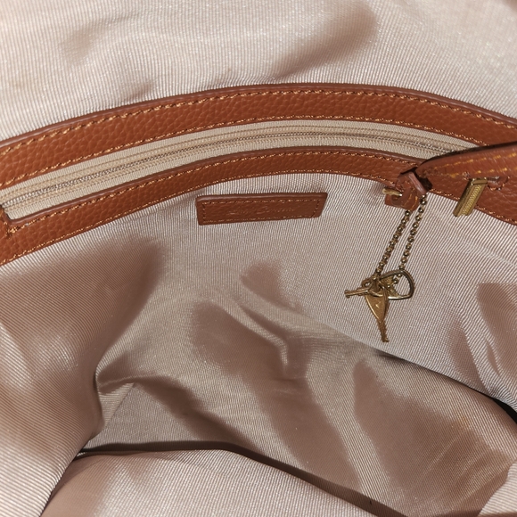 Concealed Carry Purse by Lady Conceal - Picture 5 of 8